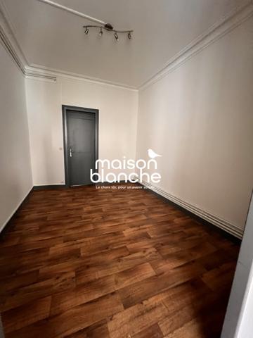 APPARTEMENT T1 AVEC JARDIN - ST MEDARD EN JALLES CENTRE