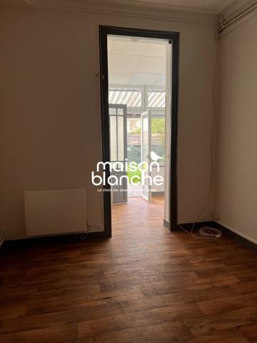 APPARTEMENT T1 AVEC JARDIN - ST MEDARD EN JALLES CENTRE