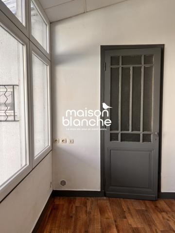 APPARTEMENT T1 AVEC JARDIN - ST MEDARD EN JALLES CENTRE