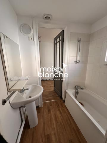 APPARTEMENT T1 AVEC JARDIN - ST MEDARD EN JALLES CENTRE