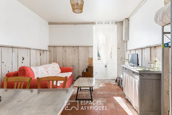 Ensemble immobilier de charme avec gîtes en pleine campagne tarnaise