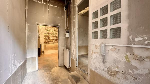 A VENDRE ATELIER / LOFT "COMME UNE MAISON" 116 M2 PARIS 10E CANAL SAINT MARTIN RUE RECHERCHÉE