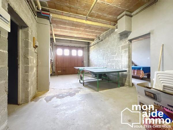 Maison 7 chambres, terrain, Garage