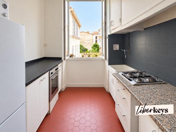 MARSEILLE 5E – GRAND STUDIO 35 M² AVEC ESPACE NUIT