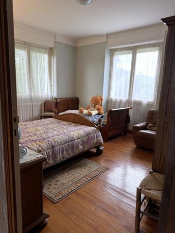 Maison 60's spacieuse avec grand garage et jardin