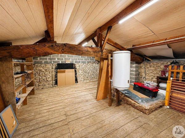 Maison avec dépendances et piscine