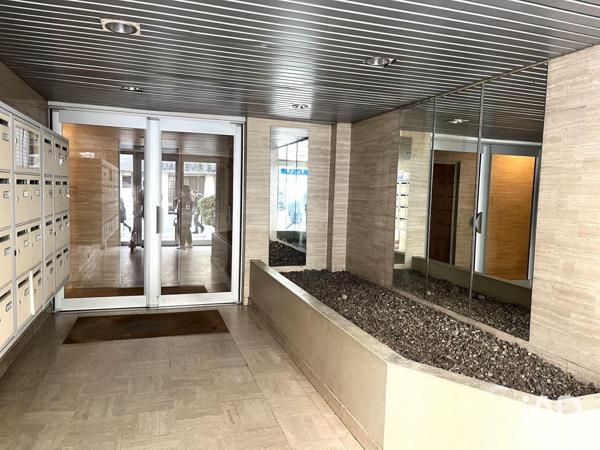 Location parking 7 m² Paris 15