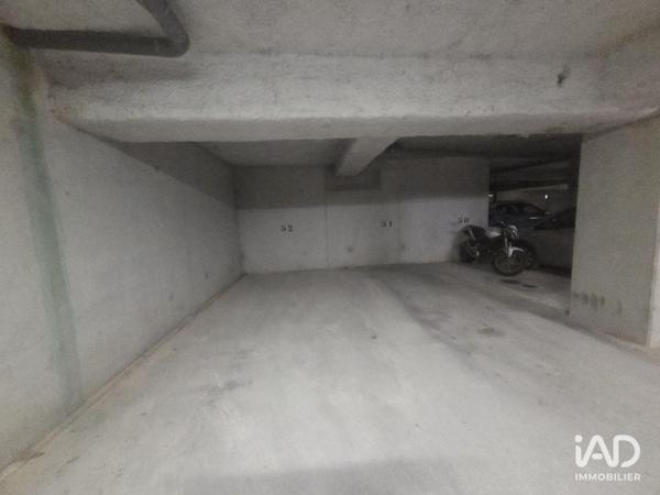 Location parking 12 m² Saint-Fargeau-Ponthierry