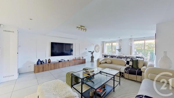 Appartement F5 à vendre  5 pièces - 157,58 m2 NOGENT SUR MARNE - 94