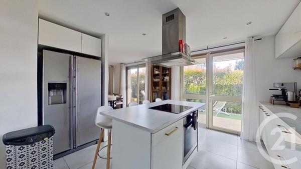 Appartement F5 à vendre  5 pièces - 157,58 m2 NOGENT SUR MARNE - 94