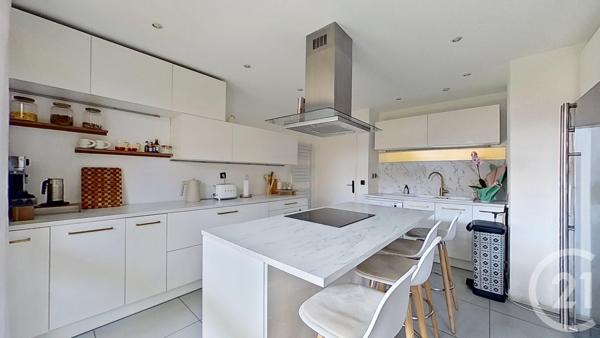 Appartement F5 à vendre  5 pièces - 157,58 m2 NOGENT SUR MARNE - 94