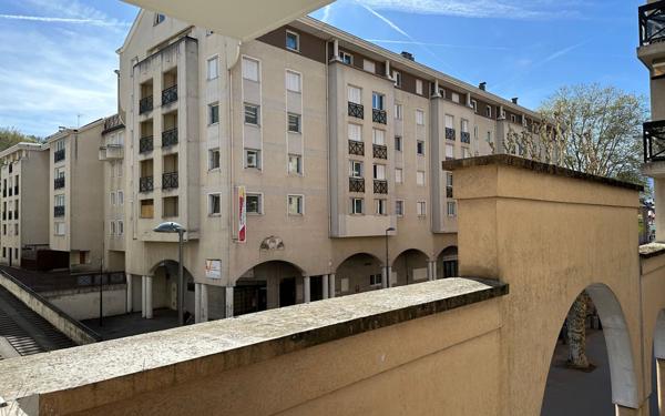 Appartement à vendre    3 pièces • 73,82 m2 Chambéry
