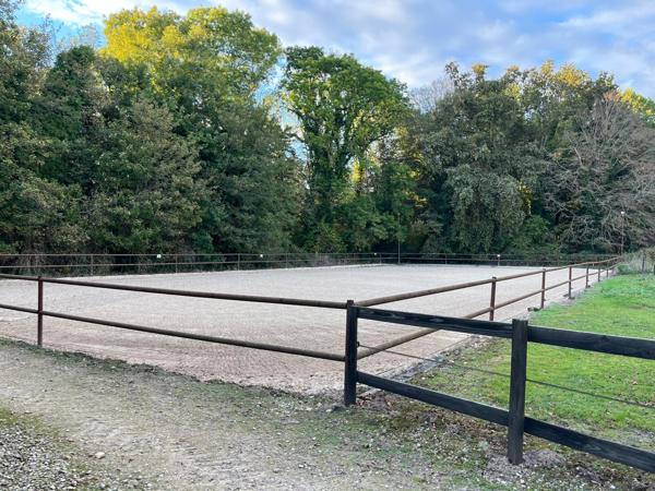 Gif-sur-Yvette (91190) PROPRIÉTÉ ÉQUESTRE EXCEPTIONNELLE À 25 km de Paris !