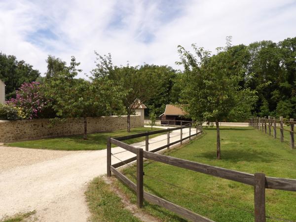 Gif-sur-Yvette (91190) PROPRIÉTÉ ÉQUESTRE EXCEPTIONNELLE À 25 km de Paris !