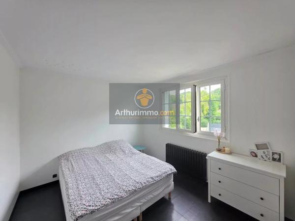 Vente                                                      Maison
                        
                     6 pièces                      101 m2                     à Sarcelles