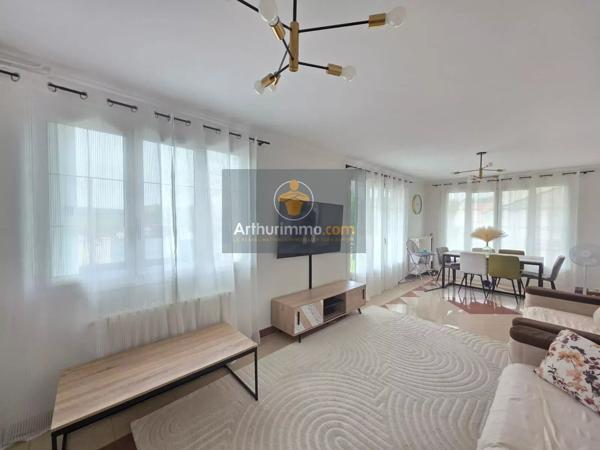 Vente                                                      Maison
                        
                     6 pièces                      101 m2                     à Sarcelles