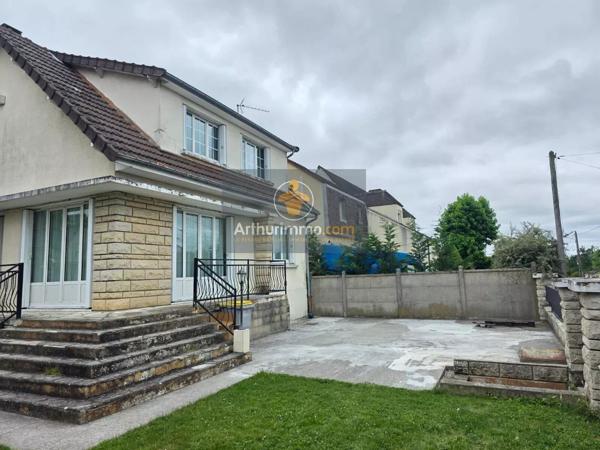 Vente                                                      Maison
                        
                     6 pièces                      101 m2                     à Sarcelles