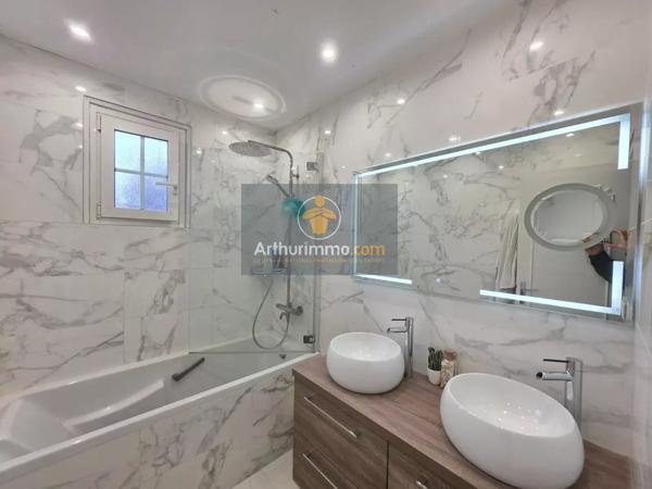 Vente                                                      Maison
                        
                     6 pièces                      101 m2                     à Sarcelles