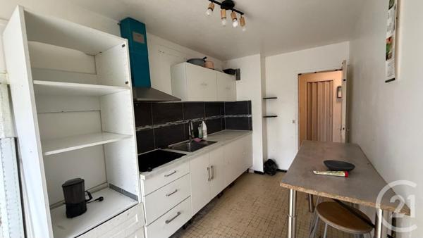 Appartement F4 à vendre  4 pièces - 77,87 m2 EVRY - 91