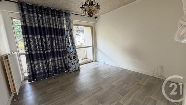 Appartement F4 à vendre  4 pièces - 77,87 m2 EVRY - 91