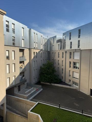 Appartement
         1 pièce
        - 19 m² Exclusivité 93 000 € *