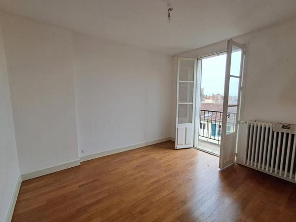 Appartement  4 pièce(s) 44 m2