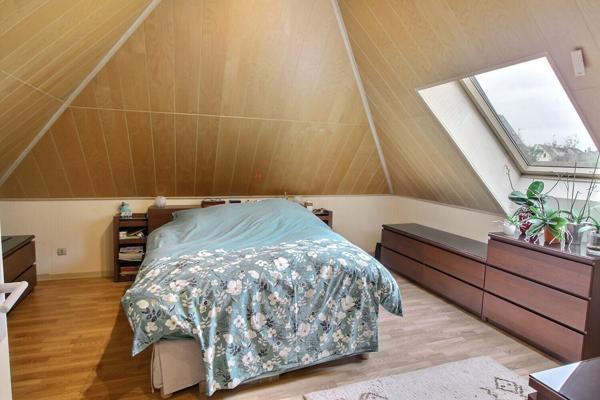 Appartement duplex 5 pièces avec parking à vendre au coeur de Massy