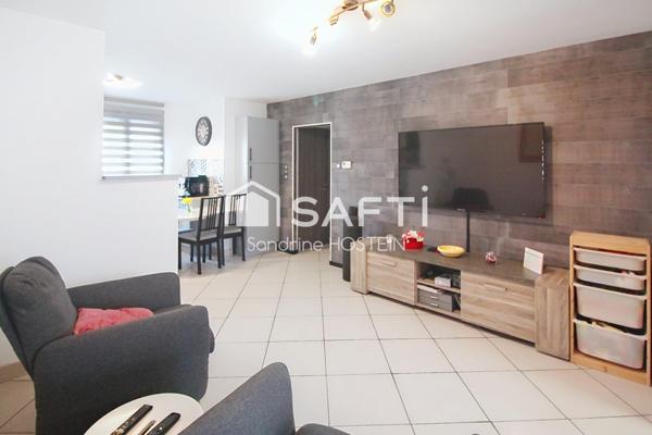 Maison jumelée 85m2 avec grand garage et jardin