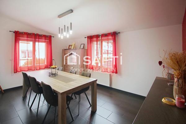 Maison jumelée 85m2 avec grand garage et jardin