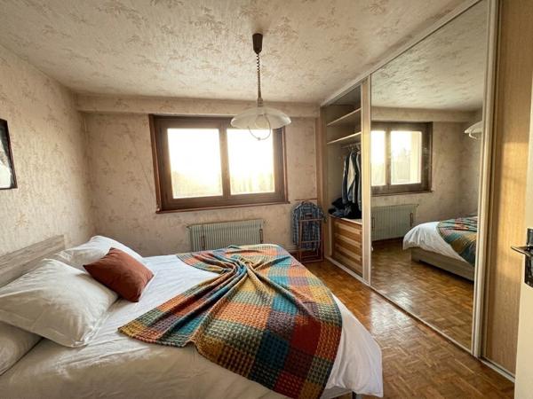 Maison
         7 pièces
        - 170 m² 478 000 € *