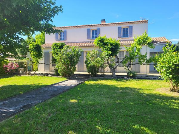 Maison L Isle Sur La Sorgue 6 pièces 173m²