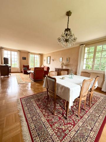 Maison avec vaste jardin en plein centre de Landerneau, un bien rare sur le marché Landerneau