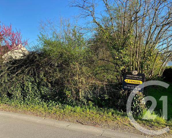 terrain à vendre 759 m2 SENLIS - 60