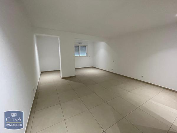 Appartement à louer 4 pièces 204.19m²