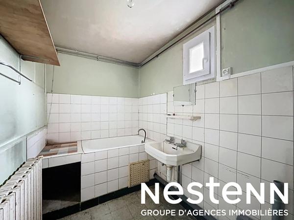 A vendre : Maison sur sous sol avec jardin  - a Flacé (71000)