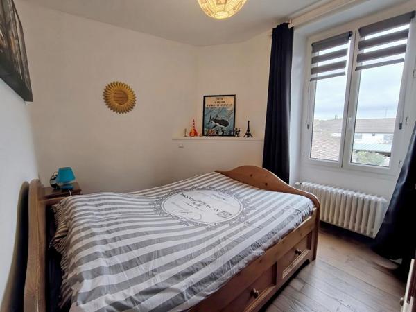 Maison de ville avec jardin et garage