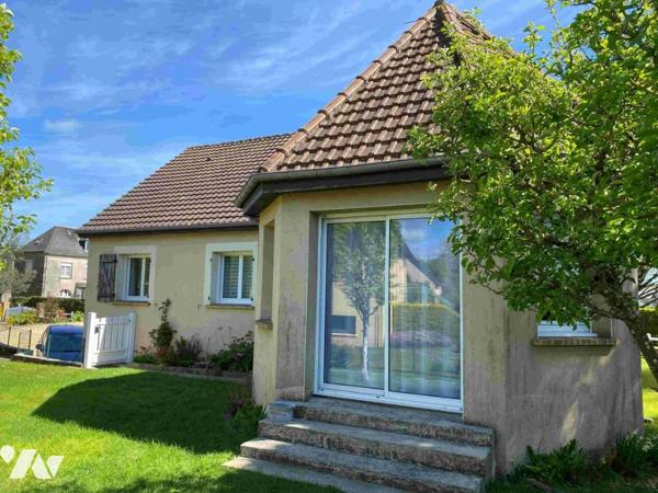 RÂNES, proche commerces, maison de plain pied 3 chambres terrain 925m²