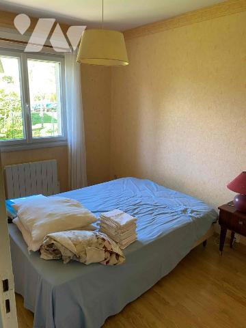 RÂNES, proche commerces, maison de plain pied 3 chambres terrain 925m²