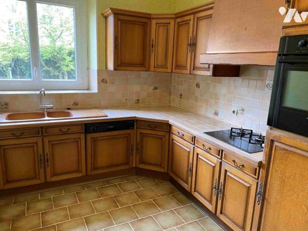 15 mns d'Argentan GIEL COURTEILLES Maison en pierre d'environ 140 m² habitable 1901 m² de terrain