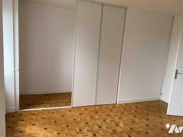 15 mns d'Argentan GIEL COURTEILLES Maison en pierre d'environ 140 m² habitable 1901 m² de terrain