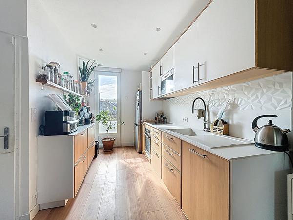 BIEN RARE T3 MEUBLE - RUE D'ANTIOCHE PROLONGEE A ANGERS