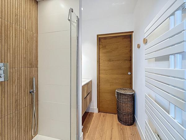 BIEN RARE T3 MEUBLE - RUE D'ANTIOCHE PROLONGEE A ANGERS