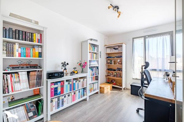 Appartement à vendre 260 000 € Bron 3 p 62,5 m² DPE B