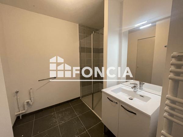 Location Appartement 2 pièces 41.9 m² - 13 RUE DE MOOREA Nantes Cedex 44300