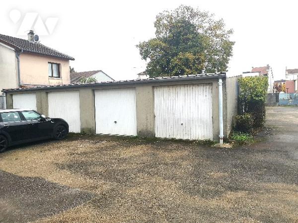 St-Dizier,  proche centre-ville appartement F4 habitable sans travaux