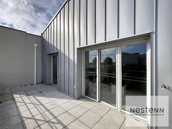 A vendre appartement 2 pièces de 55 m2 avec terrasse et place de parking à Castelnau Le Lez