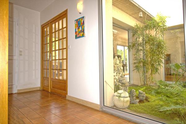 AVRILLE MAISON D'ARCHITECTE AVEC VUE SUR VALLEE