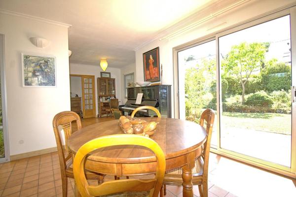 AVRILLE MAISON D'ARCHITECTE AVEC VUE SUR VALLEE