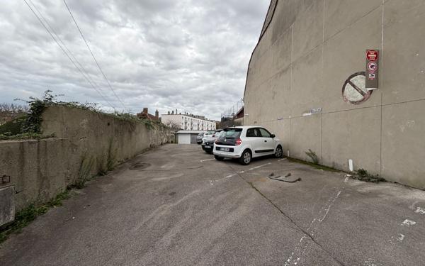 Stationnement à vendre    14 m2 Boulogne-sur-Mer