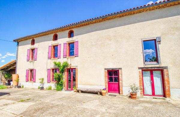Corps de ferme dans havre de nature, hors du temps